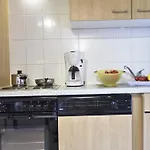 Geraeumige In Mit Garten Apartamento *