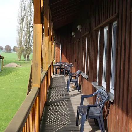 Geraeumige In Mit Garten *