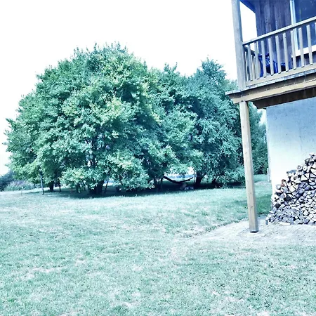 Appartamento Geraeumige In Mit Garten