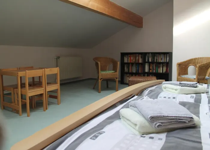 Apartamento Geraeumige In Mit Garten